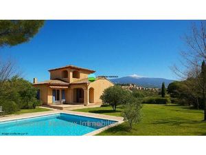 Bedoin  maison 3 chambres + bureau sur parcelle de 1500 m² avec piscine.