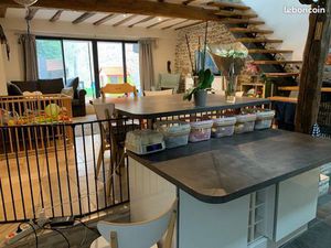 Maison de ville 180m2 avec petit jardin