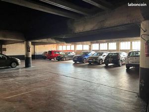 Place de parking rue Charras