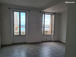 Loue T3 traversant vue mer 61 m2 entre Mucem et Major