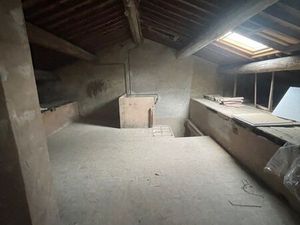 A saisir - Appartement sous combles - Coeur Château Gombert