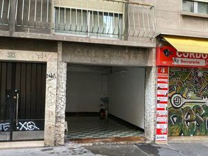 Garage ou Local Commercial sur Rue Saint Pierre