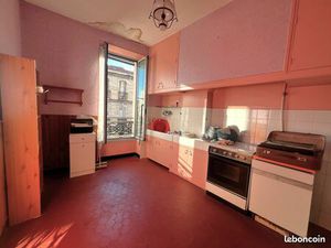 T4 78 m² Traversant – 3 chambres - Chartreux 13004