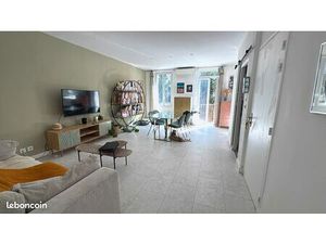 À vendre - Appartement traversant 62 m² + combles  Marseille 5ᵉ