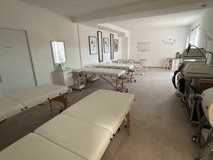 Locaux commerciaux la Valentine St menet 80m2 et 90m2