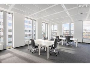 Bureau privé à louer pour 5 personnes à MARSEILLE  165 Prado