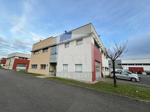 Location bureau 69 m² à Saint-Priest (69800)