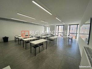 Bureaux 322 m²