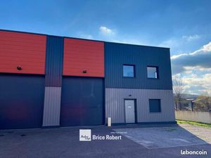 Local d'activité 197 m²