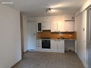 T3 rousset centre village