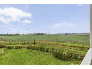 Appartement récent avec des vues spectaculaires à vendre à E