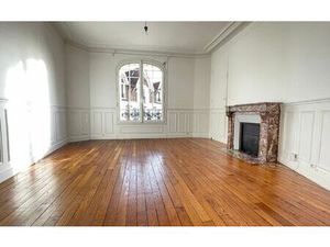 Location appartement  58.53 m² T-3 à Nogent-sur-Marne  1 482 €