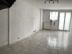 Location appartement 3 pièces 62 m² à Savigny-le-Temple (77176)