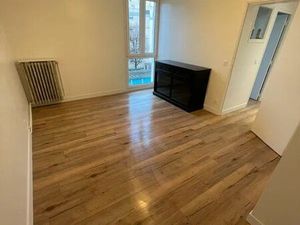 Location appartement 4 pièces 65 m² à Le Pecq (78230)