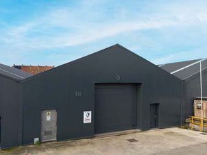 Bien professionnel à louer à Deinze € 2.400 (LIO80) - KMO Vastgoed | Zimmo