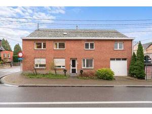 Maison semi-ouverte au centre de Meerbeek