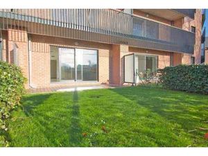 Lumineux appartement 2 chambres + jardin cave et parking