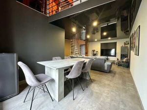 Un bien rare alliant habitation et espace professionnel.