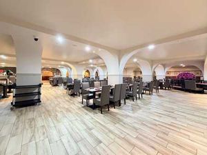 Vaste surface dans le centre de Namur