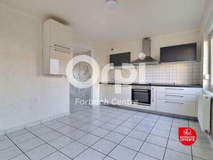 Appartement de type F4 de 73m²  3 chambres  cuisine équipée  balcon et cave spécial premie