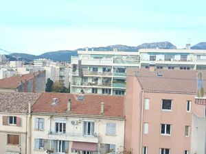 TOULON OUEST Appartement 3 pièces à Toulon - Dernier étage avec vue dégagée