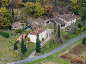 Très belle propriété rénovée avec habitations et gîtes
