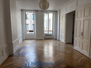 22 RUE VICTOR HUGO LYON 2 - GRAND F2