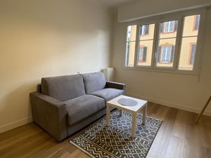 Nice -Ouest - Charmant 2 pièces meublé de 46m2 refait à neuf