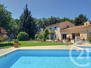 Maison à vendre - 9 pièces - 225 80 m2 - St Martin De Crau - 13 - PROVENCE-ALPES-COTE-D-AZ