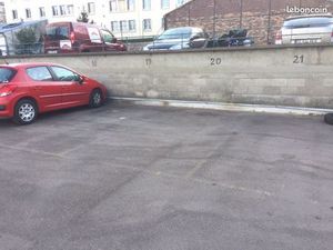 Loue PARKING exterieur dans immeuble SECURISE Rue du Dessous des Berges 13ème