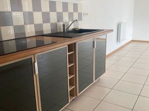 Particulier loue maison récente de type T3 avec jardin et garage dans une résidence fermée