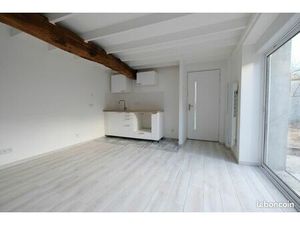 F2 exposé sud avec jardin+box