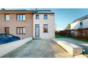 Jolie maison avec parking  jardin et terrasse