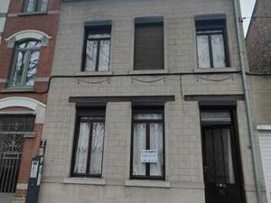 Jolie maison de ville pas loin de la gare