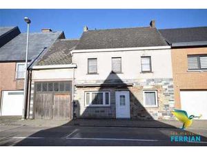 Maison 3 façades avec garage et jardin