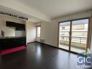Location Appartement 2 pièces à Caen (14000) : à louer 2 pièces / 41m² Caen