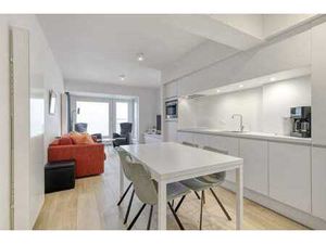 Appartement rénové avec vue frontale sur la mer à Middelkerk