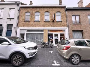 Investeringspand bestaande uit drie appartementen en hand...