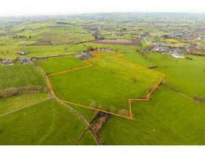 Trois parcelles de terrain en zone agricole 72.796 m² - Thim