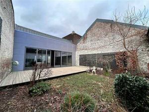 BIEN D'EXCEPTION - Loft style industriel de 315m²