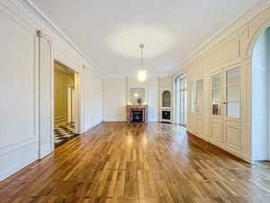 Palais de La Cambre – Appartement Art Déco rénové ±130 m²