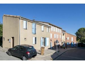 Location maison 5 pièces 101 m² à Mérindol (84360)