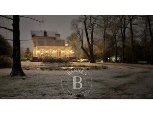 Maison à louer avec garage et terrasse   Uccle (VBD65316)