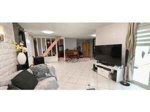 Maison à proximité du centre-ville  4 chambres et aucun travaux à prévoir et avec un bon D