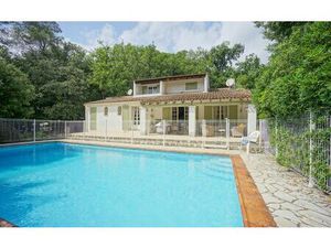 Location maison  m² T-5 à Valbonne  2 320 €