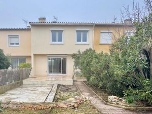 Vente maison 5 pièces 97 m² Montfaucon (30150)