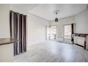 GRAND STUDIO AVEC BALCON