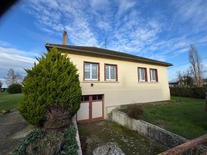 Maison à fort potentiel sur grand terrain arboré – Laissez libre cours à vos projets