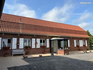 Plain-Pied de 160 m² + dépendances 430 m² + 6 300 m² de terrain