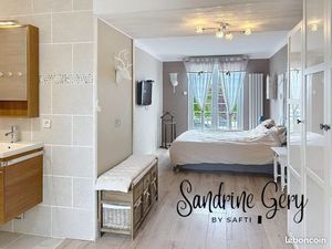 Propriété 7 pièces 160 m²